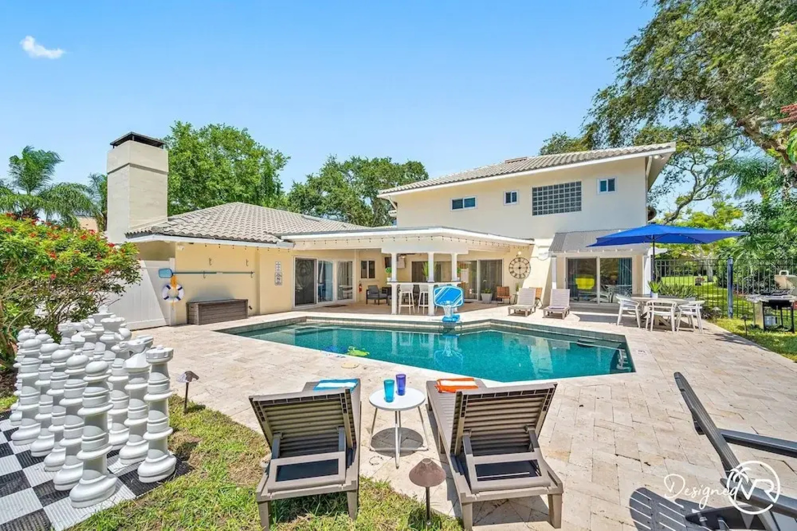 8BR Villa with Heated Pool Near Beach