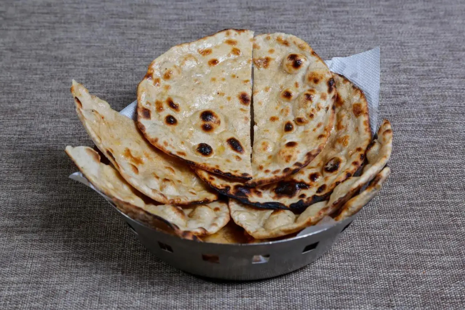 The Colonial Manek Manor