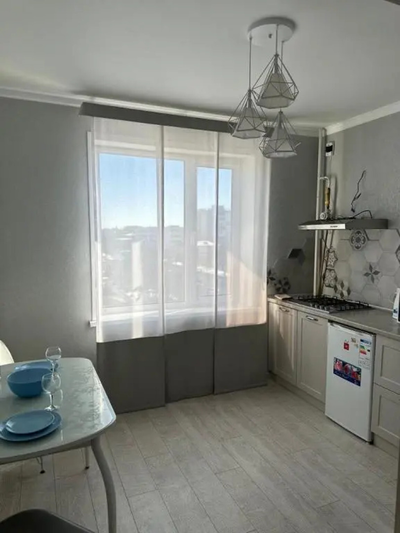 Novaja sovremennaja kvartira v tsentre goroda