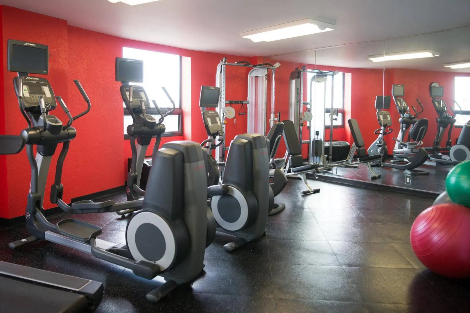 Radisson Hotel Duluth - Harborview