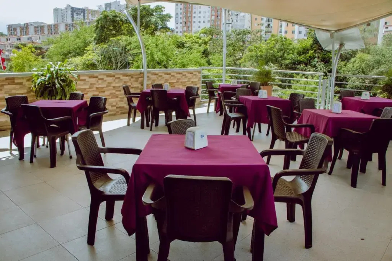 Hotel Metropolitana Plaza