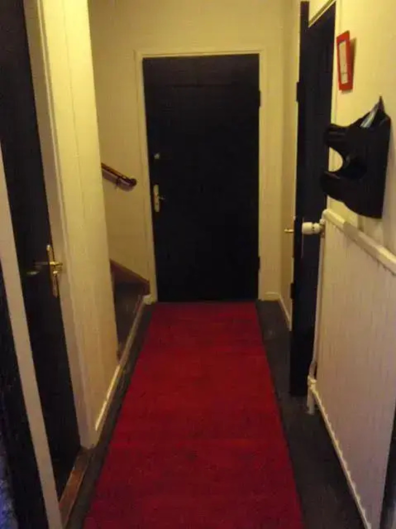 Gustav Bed & Kitchenette