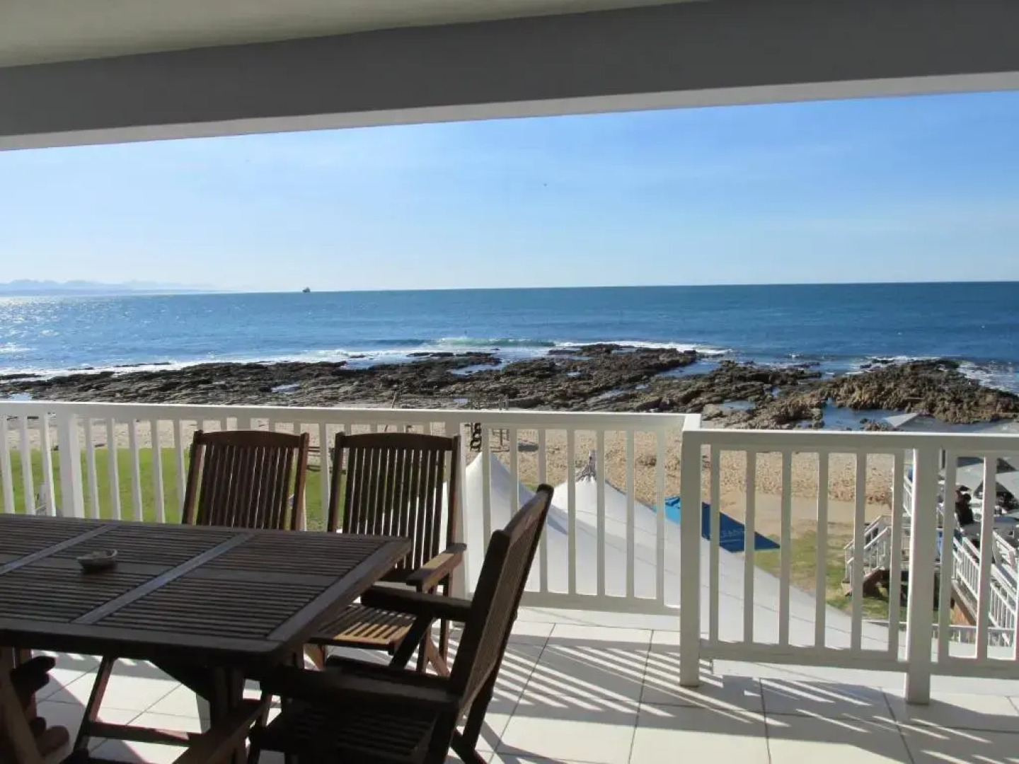 Point Village Accommodation - Linda