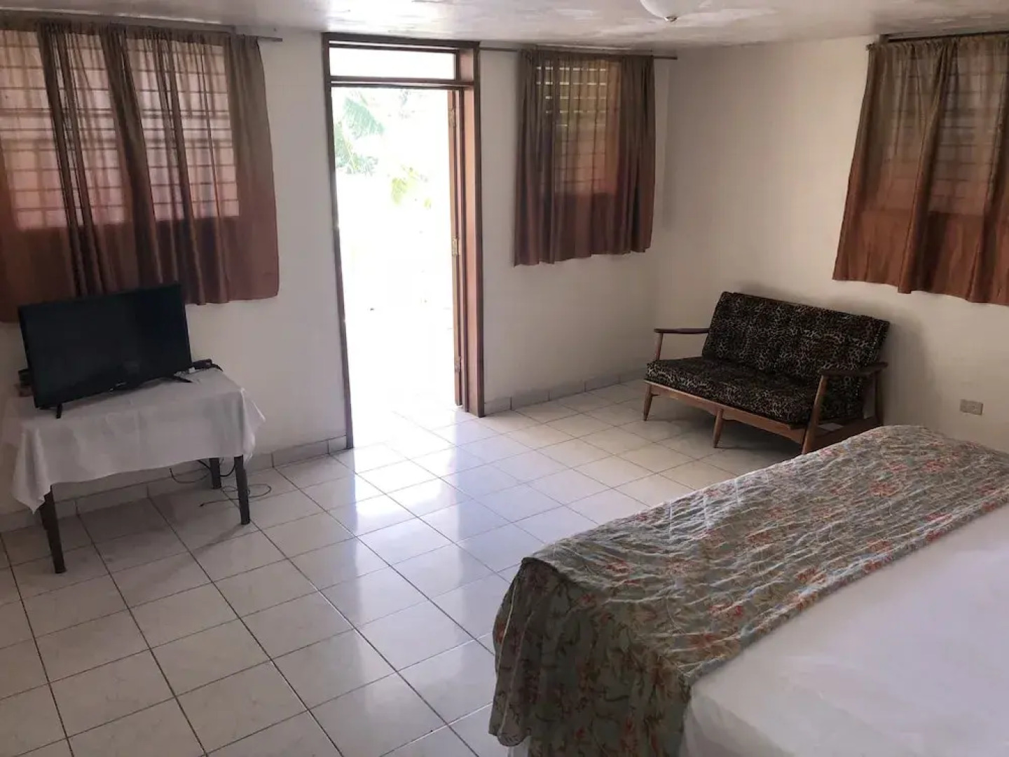 Detente Du Cacique Villa Hotel