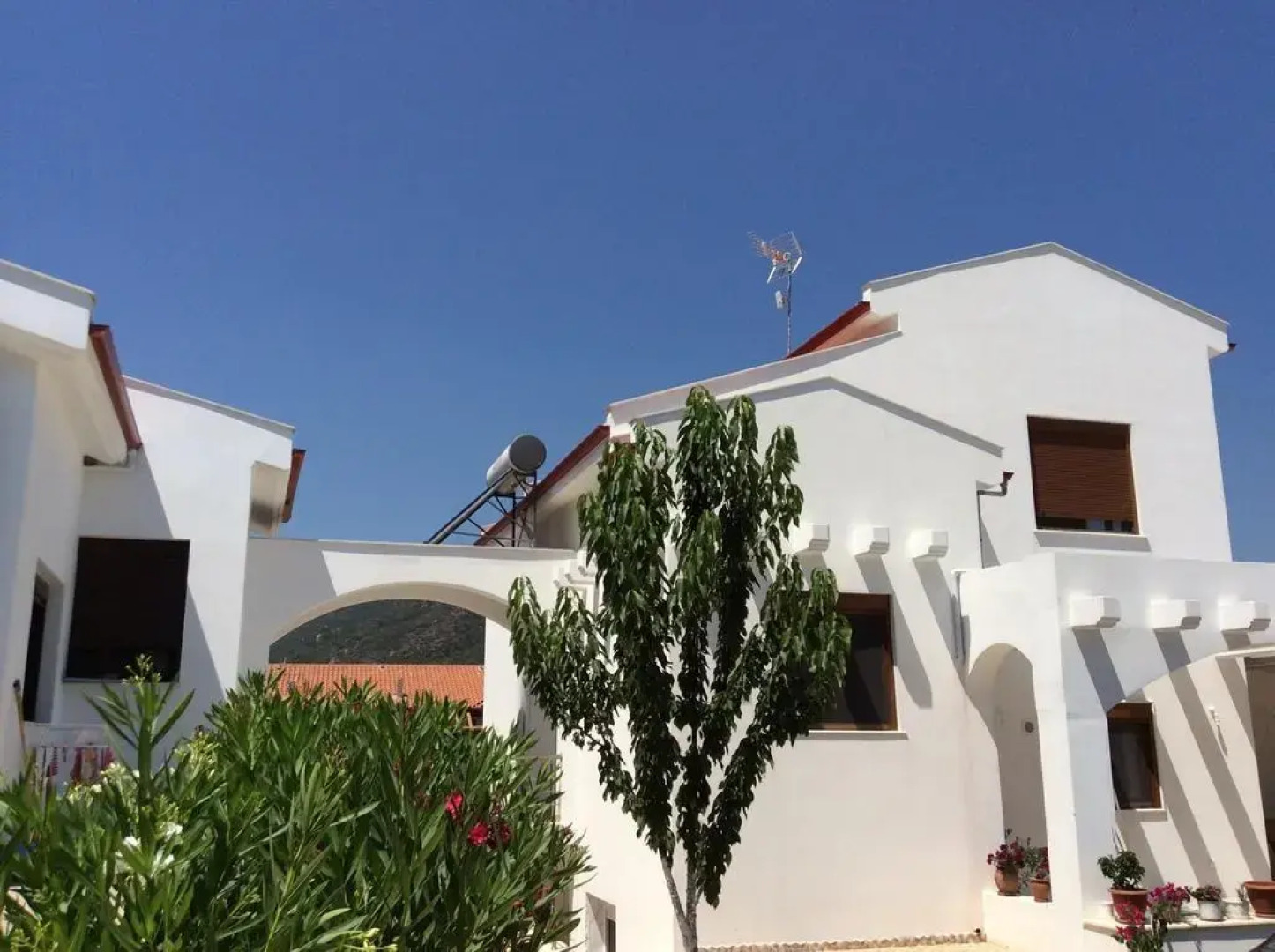 Ktima Amitsa Studios & Apartments