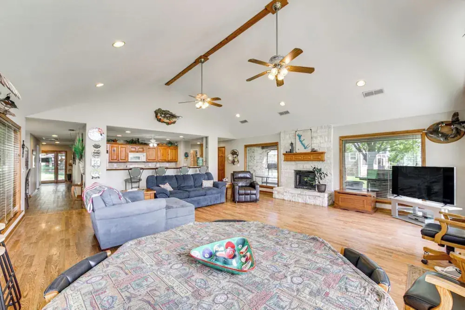 Rhodes Retreat w/ Dock on Cedar Creek Lake!