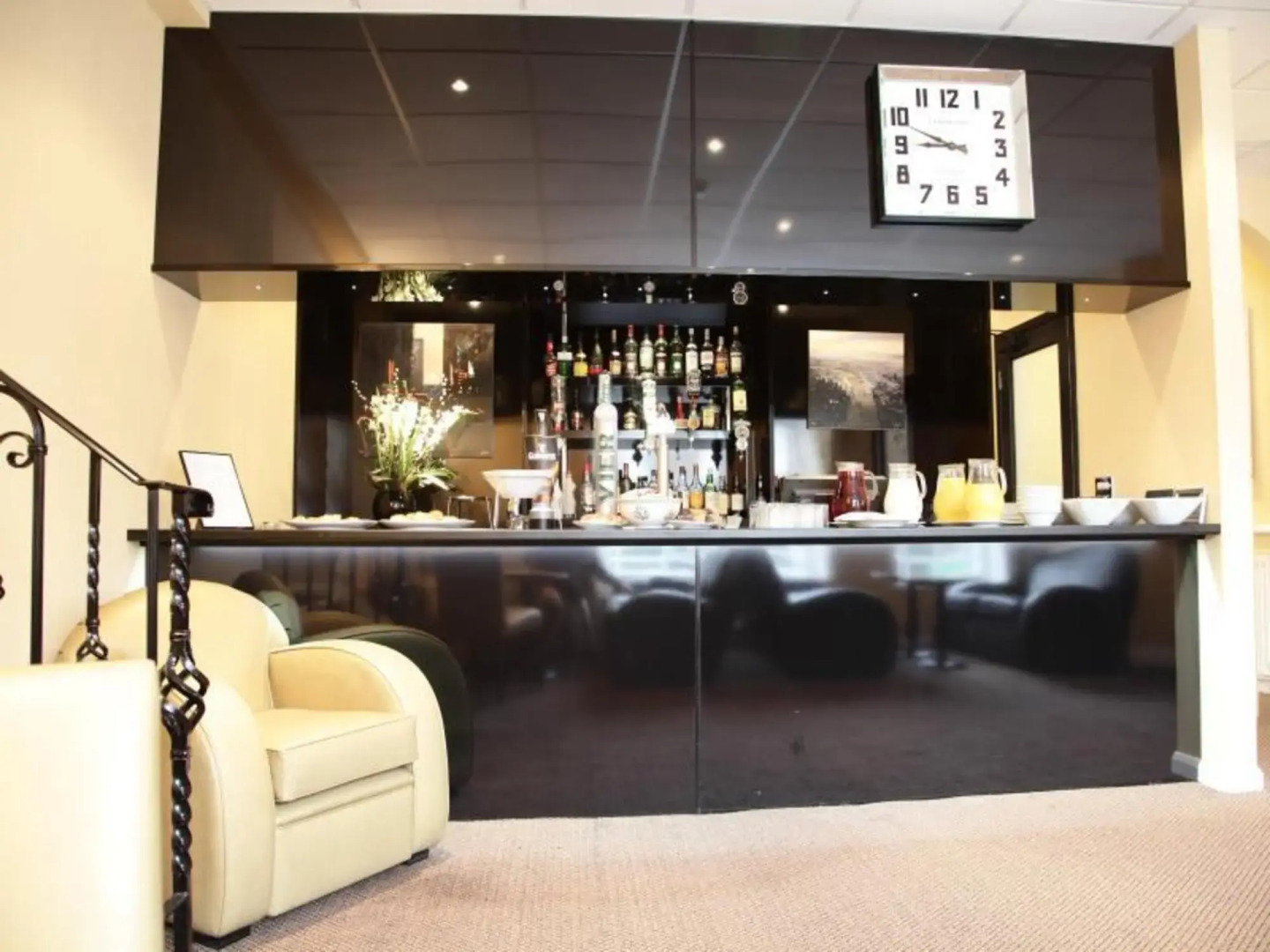 The Royal Adelaide Hotel