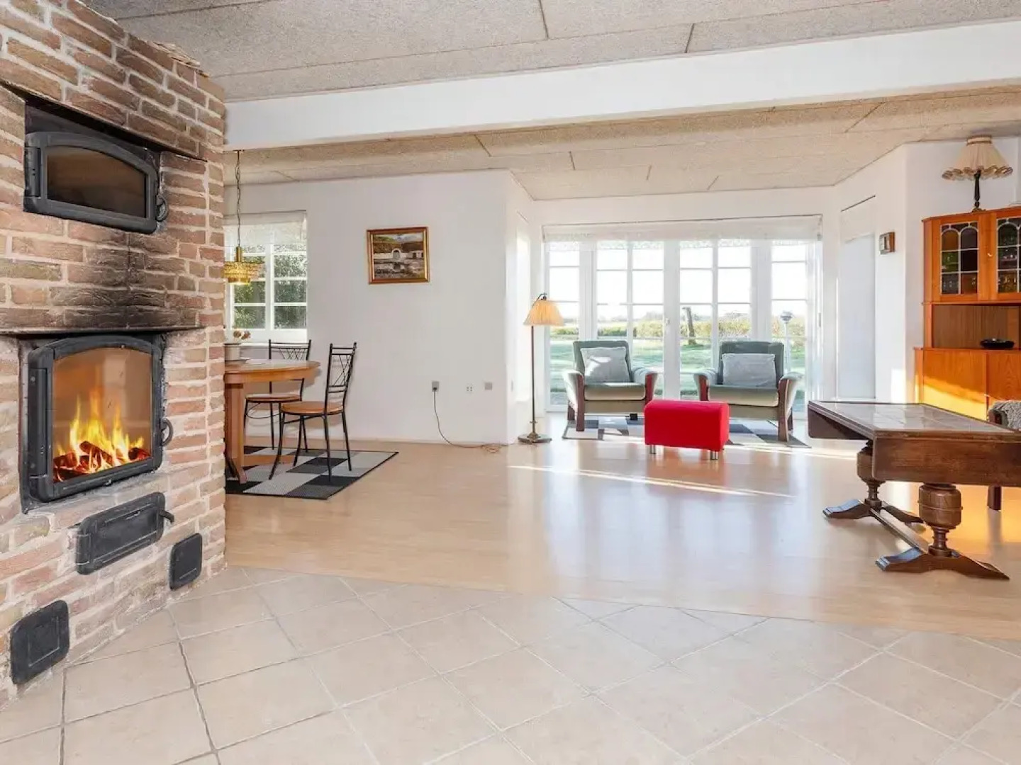 Adorable Holiday Home in Fur near Sea