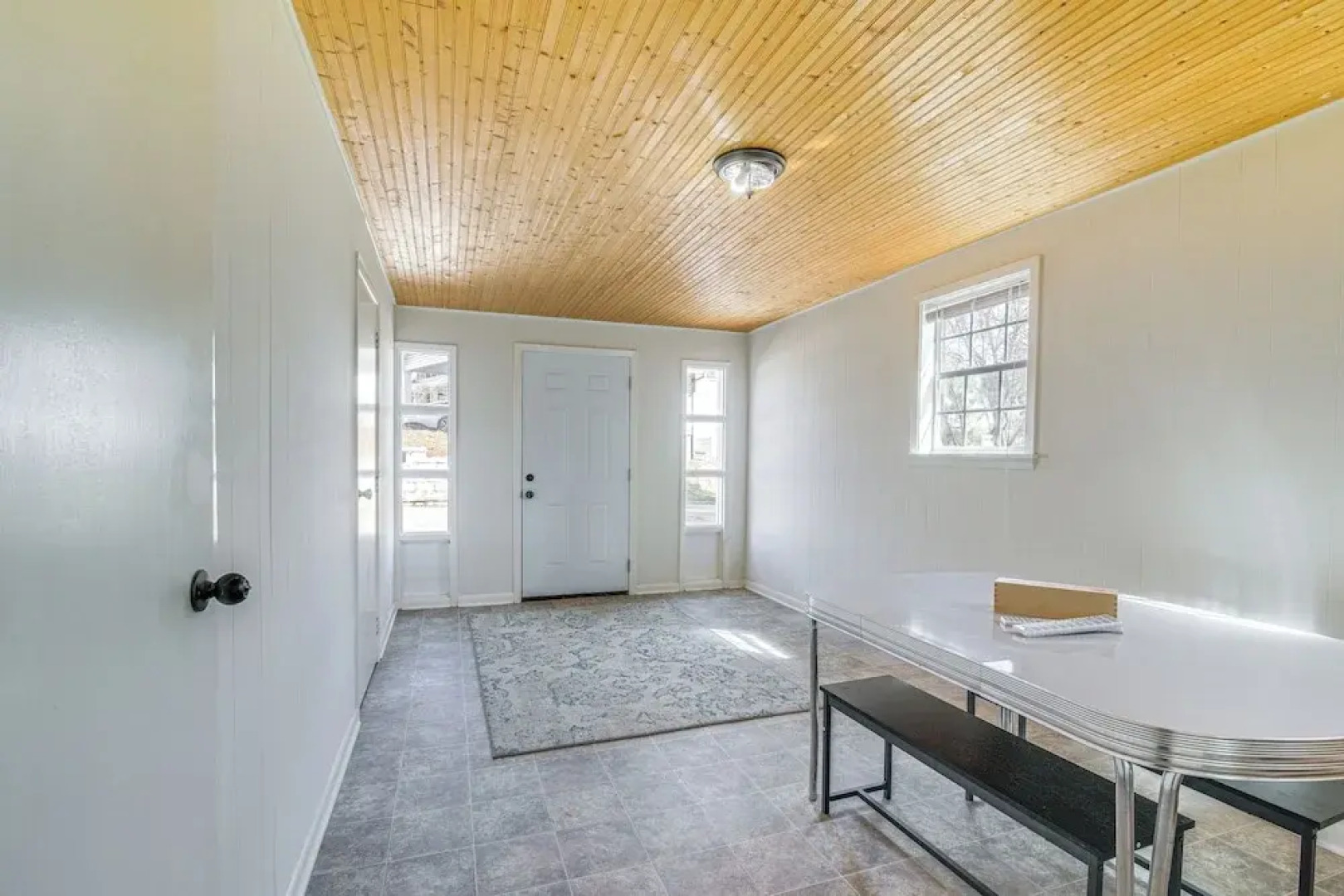 Oxford Getaway: Walk to Oxford Square!