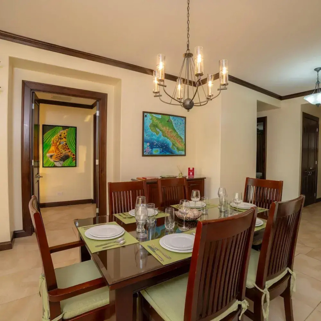 Altavista 5A 3 bdr 3 Bath Ocean View