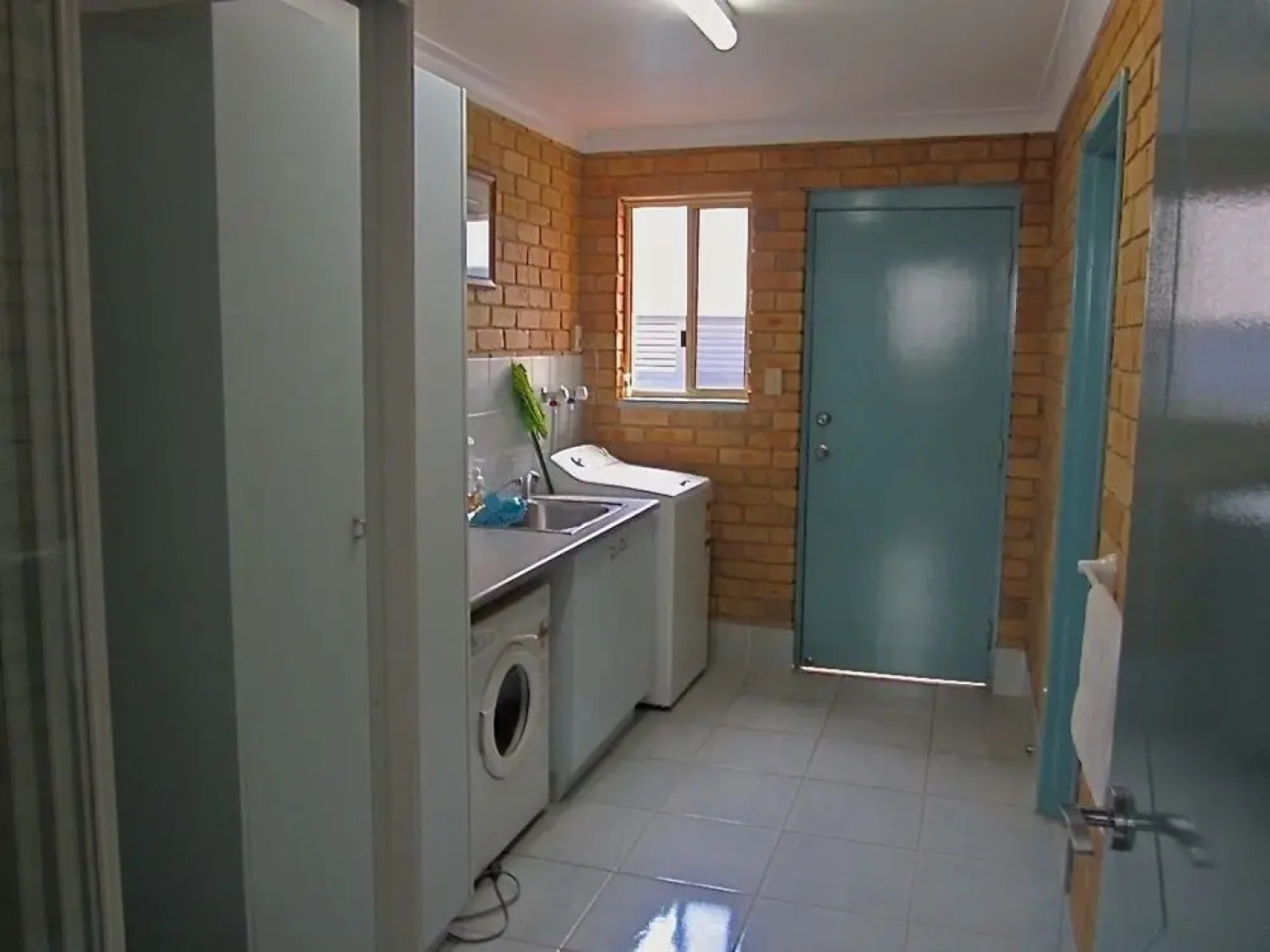 Day Dreaming On Donlan