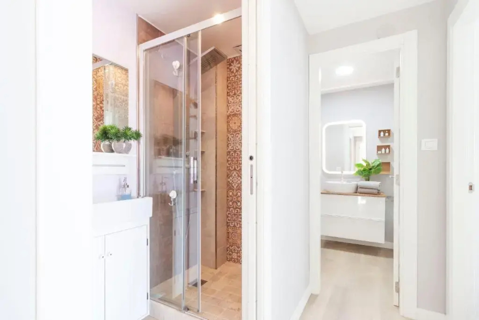 sabaris -BAIONA a 200 metros de Playa Ladeira