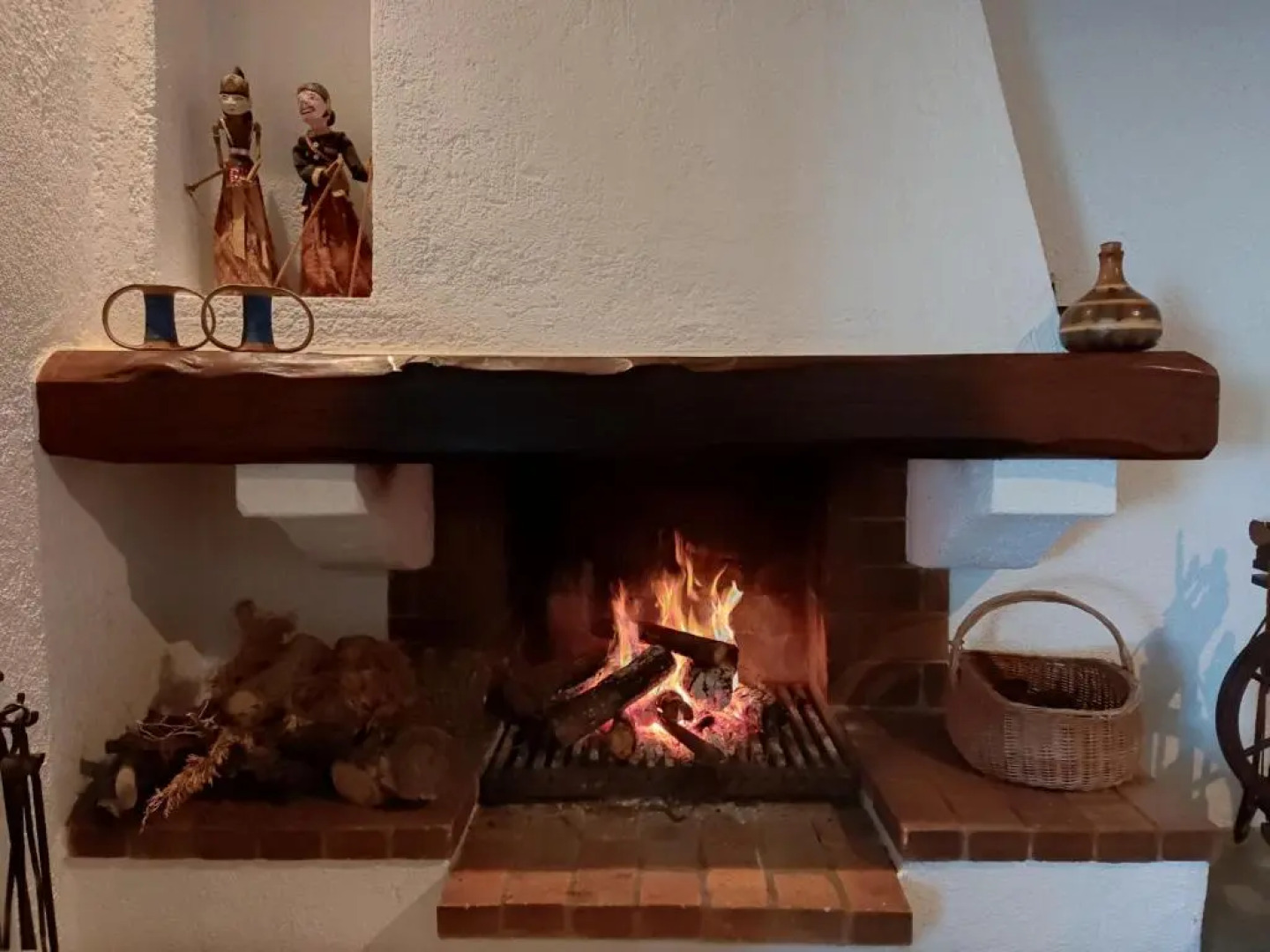 Lito's dream villa by the sea!