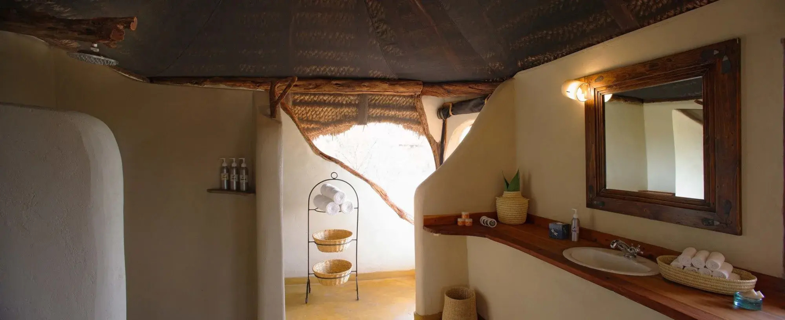 Elewana Lewa Safari Camp