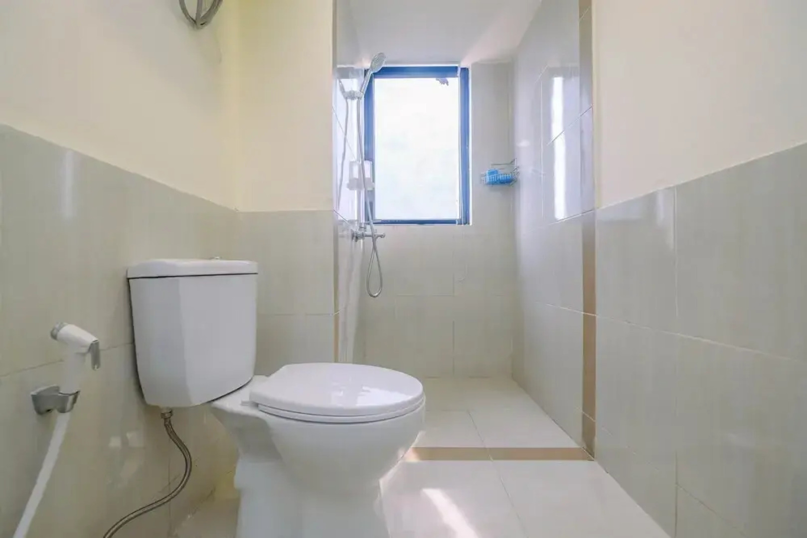 Comfort and Strategic 3BR Meikarta Apartment