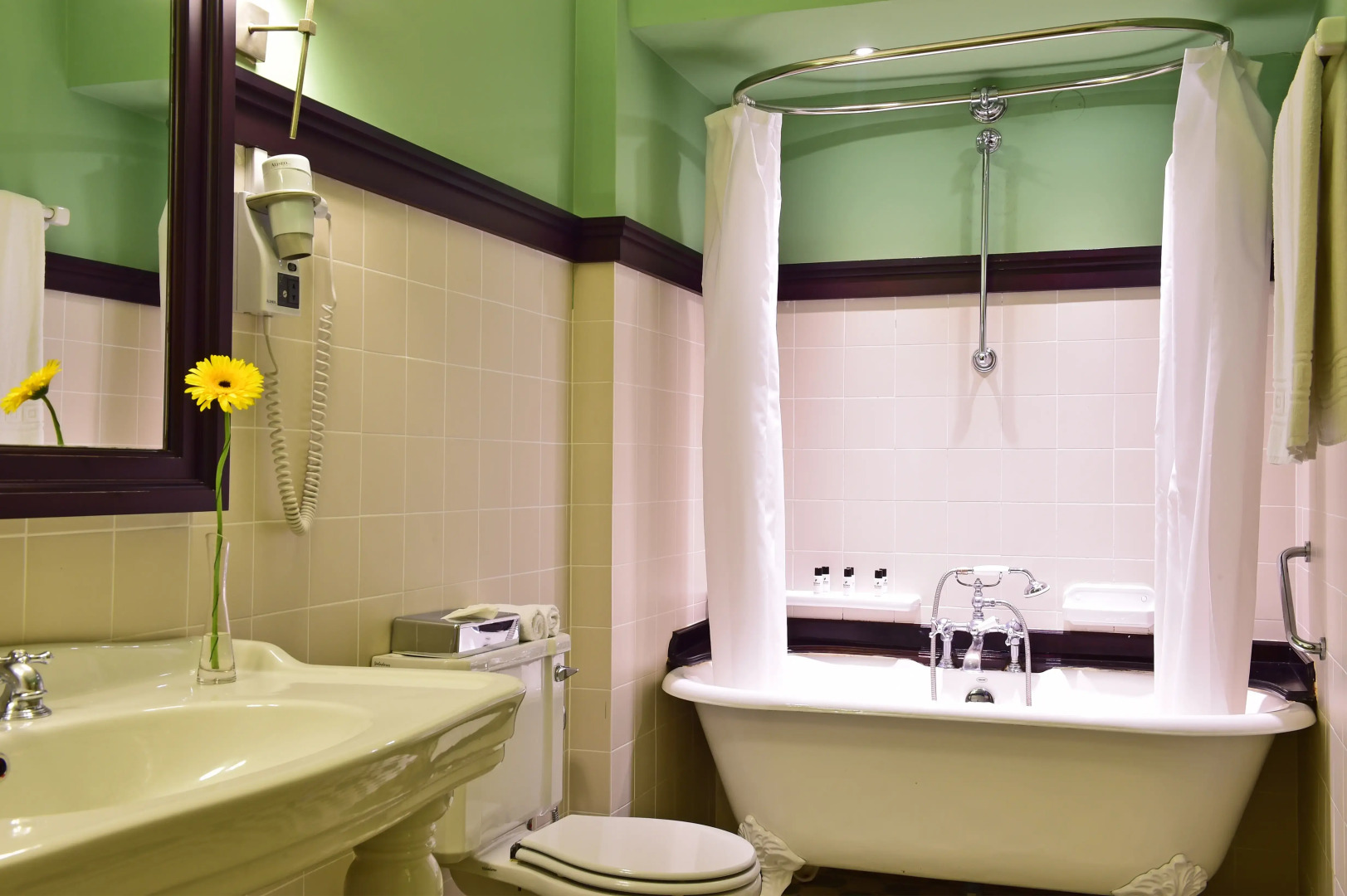 Pousada Convento de Evora - Historic Hotel