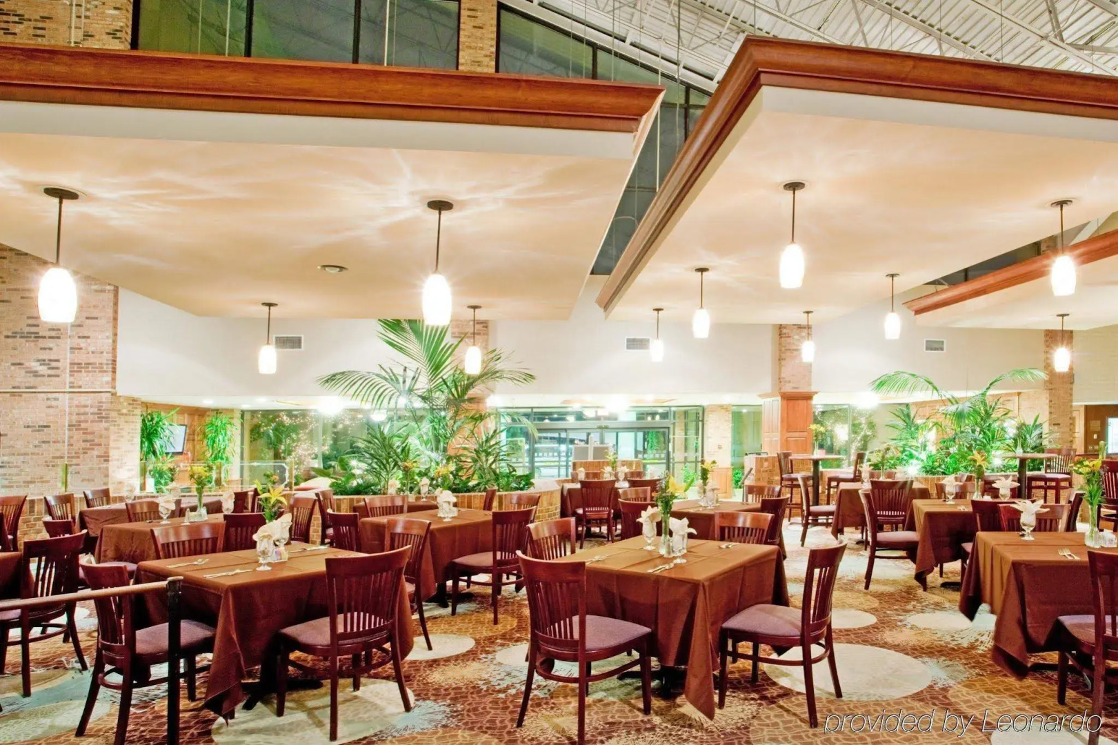 Holiday Inn Roanoke Airport – Conference CTR by IHG