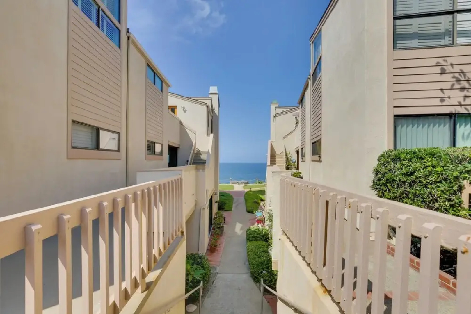 Solana Beach Condo w/ Community Pool, Beach Access