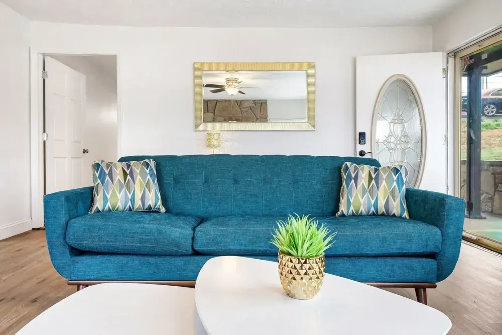 Lakeside Cottage 3 Bedroom Cottage by Redawning