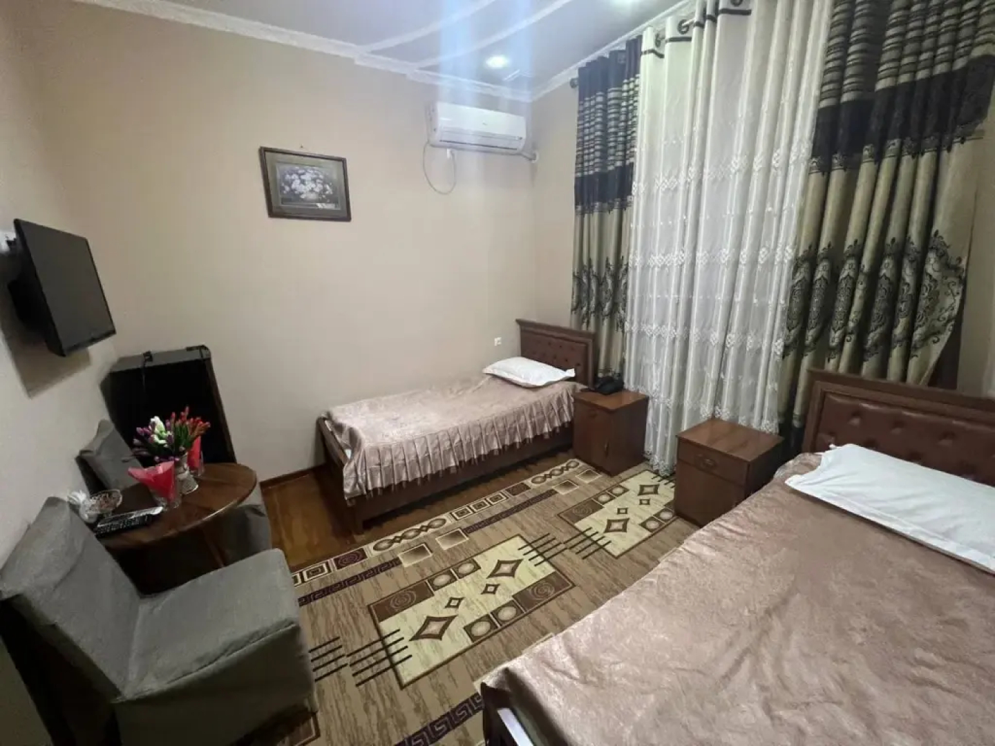 Ziyo Fayz Hotel