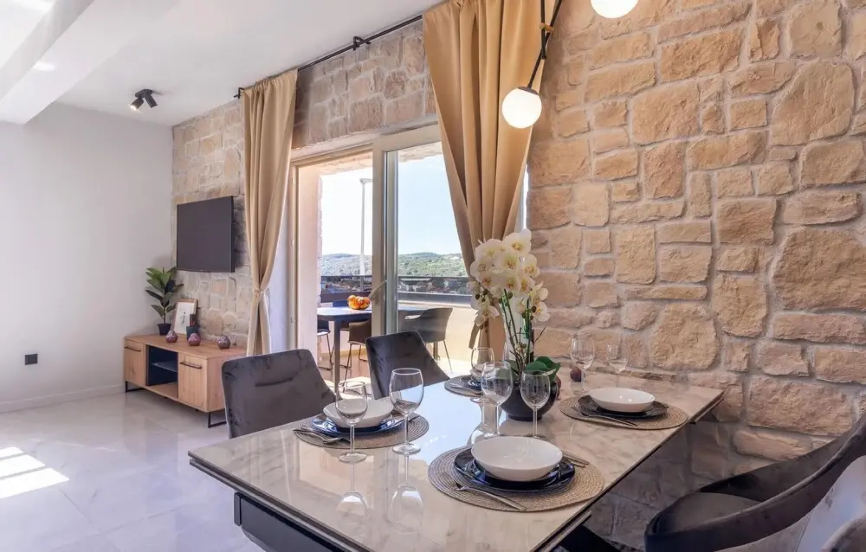 Awesome Apartment in Sali with Hot Tub, WiFi & 2 Bedrooms