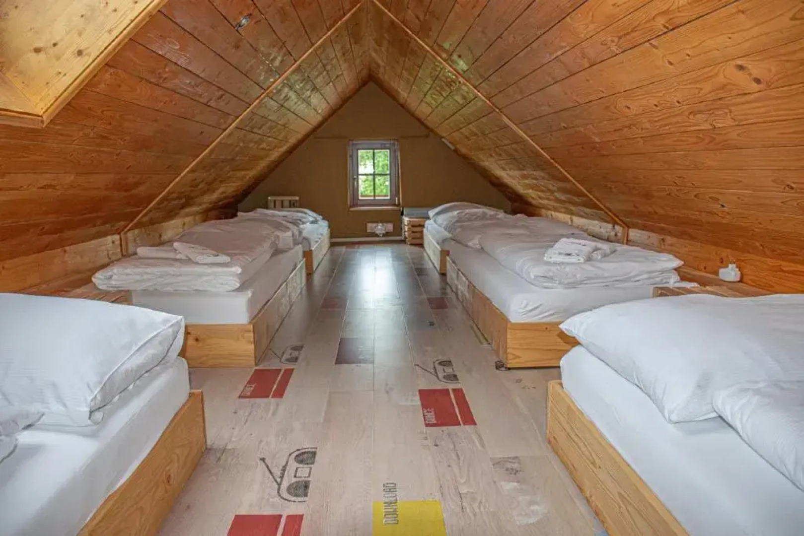 youth hostel arsviva