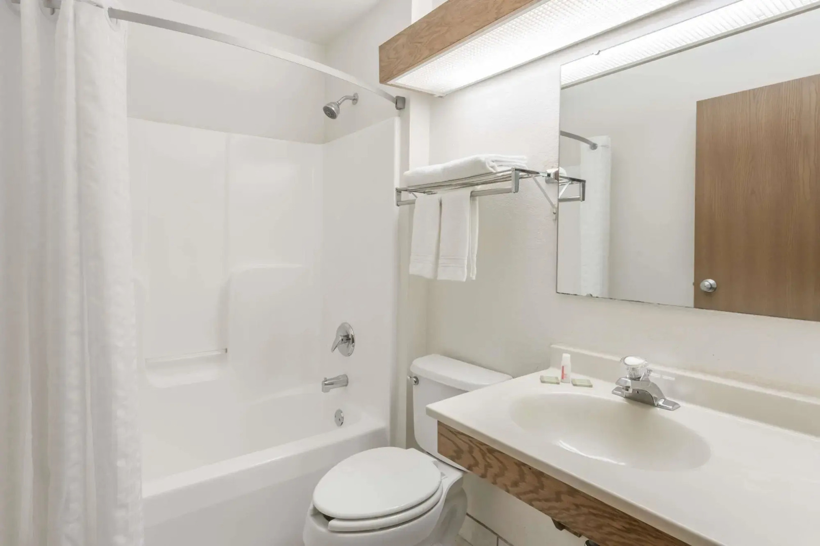 Super 8 By Wyndham Prince Frederick