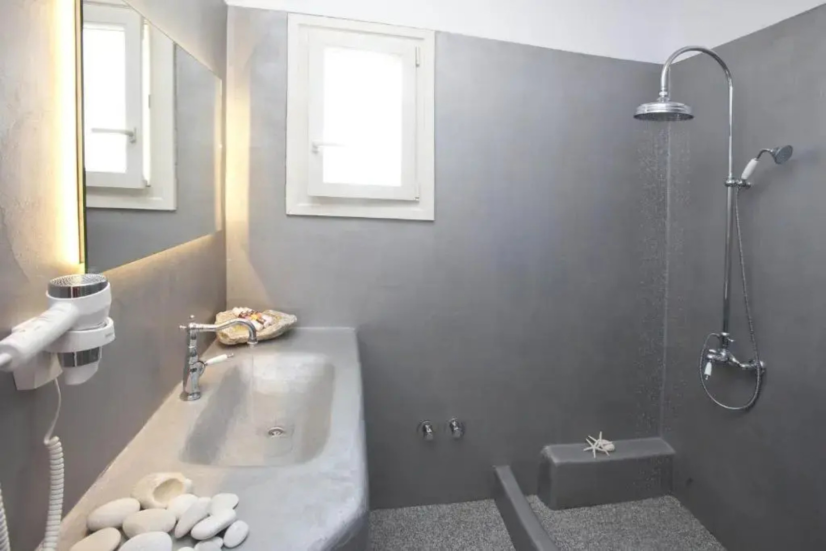 Naxos Euphoria Suites