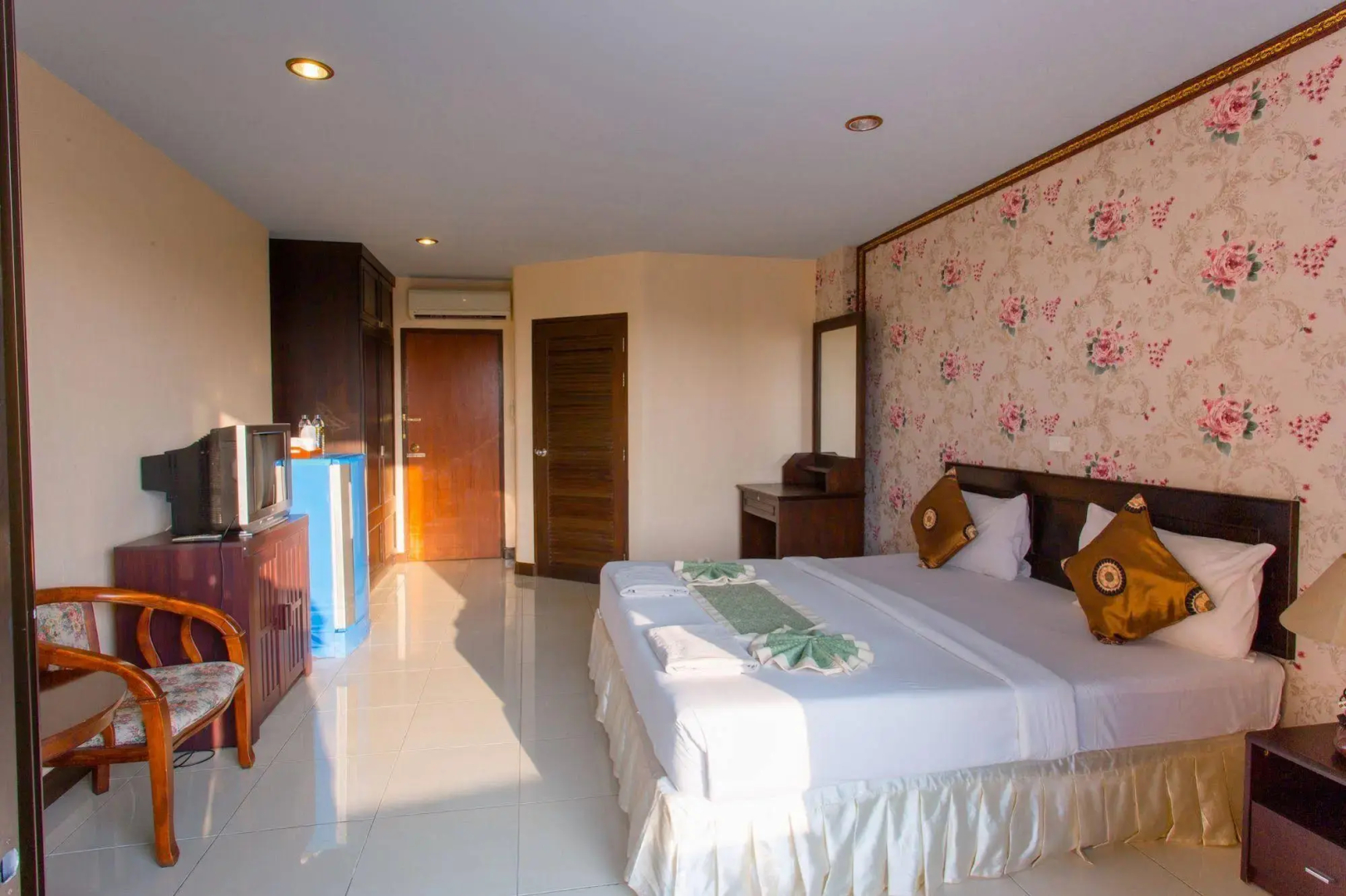 Surin Sunset Hotel