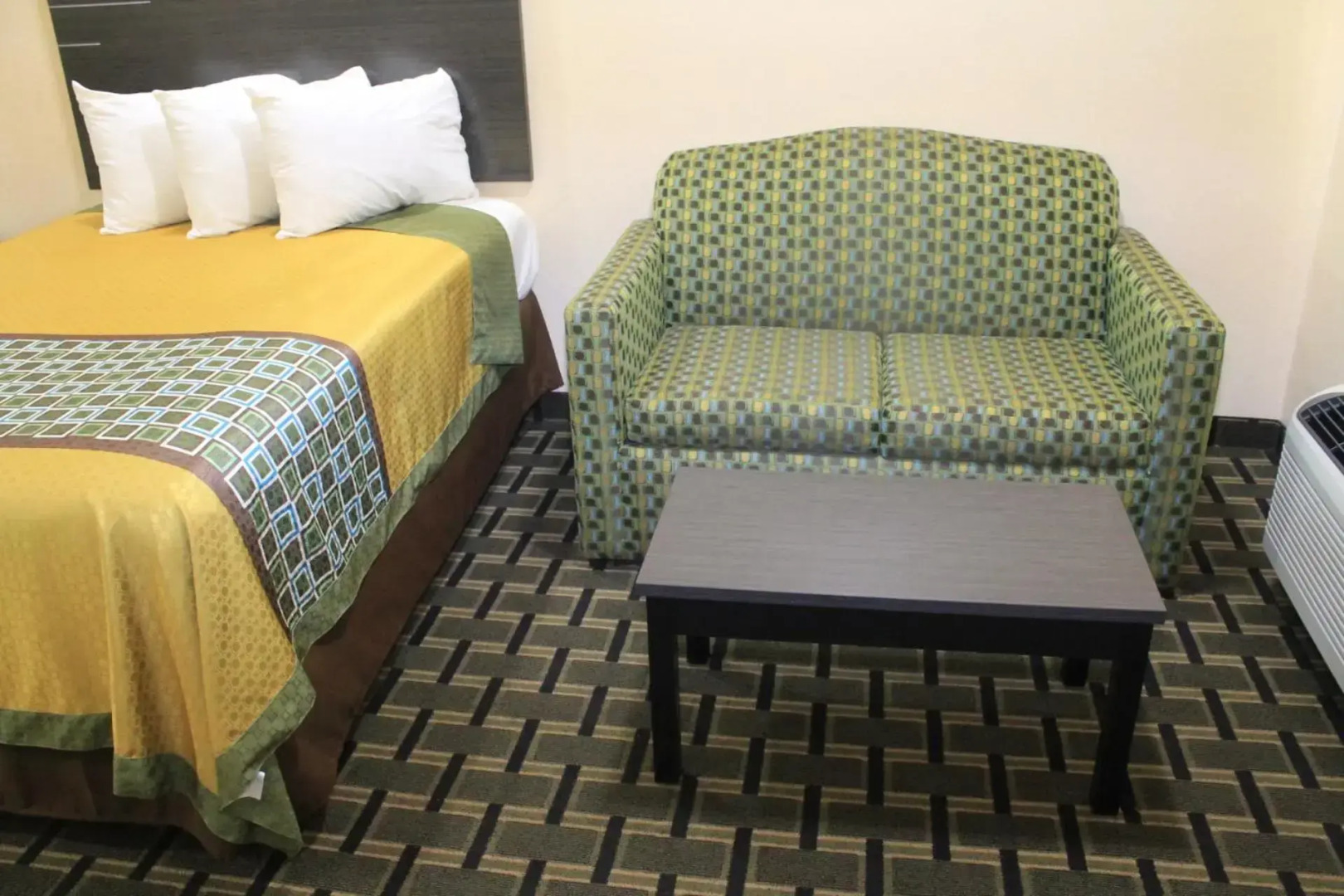 Homegate Inn and Suites