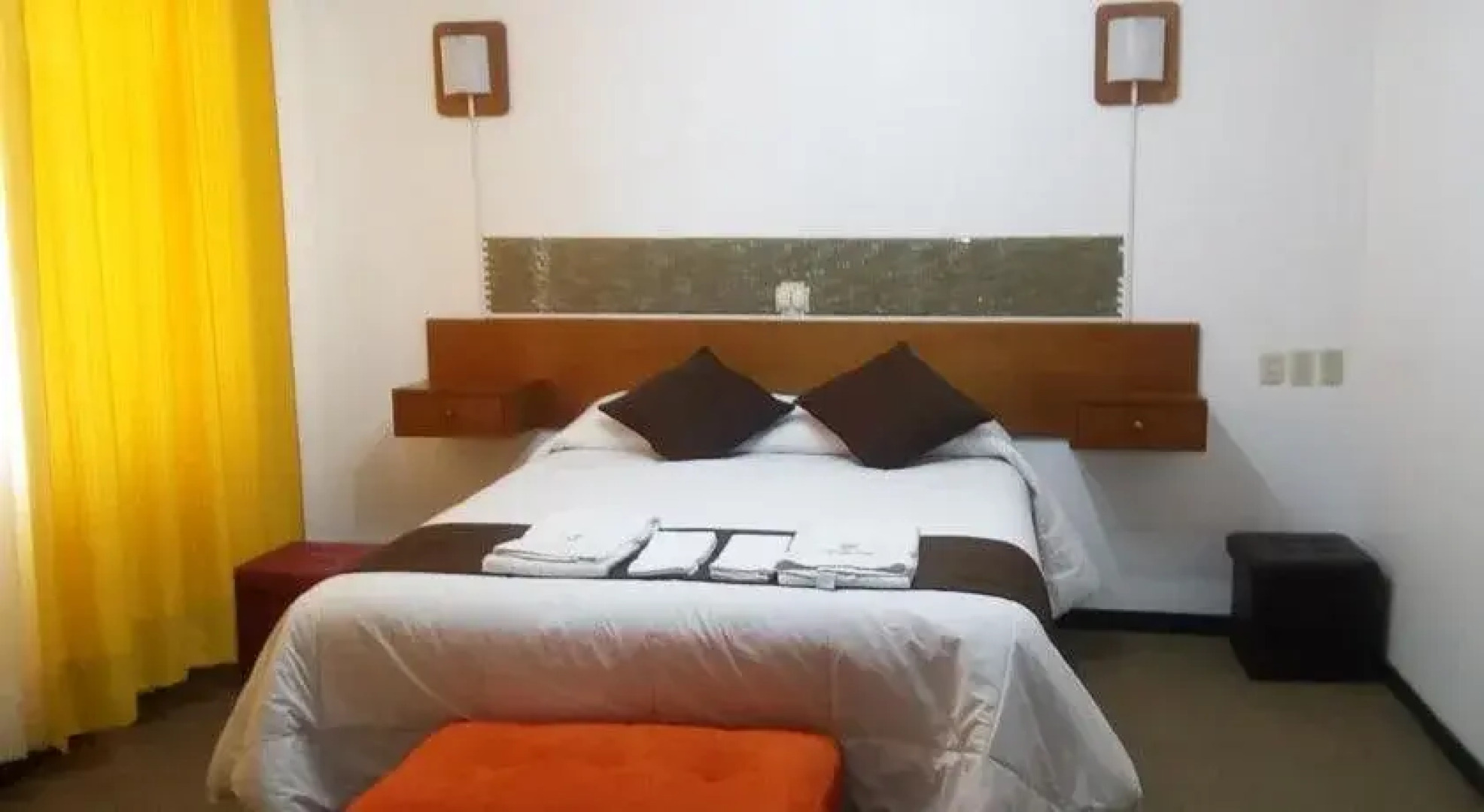 Hotel Sillustani Inn