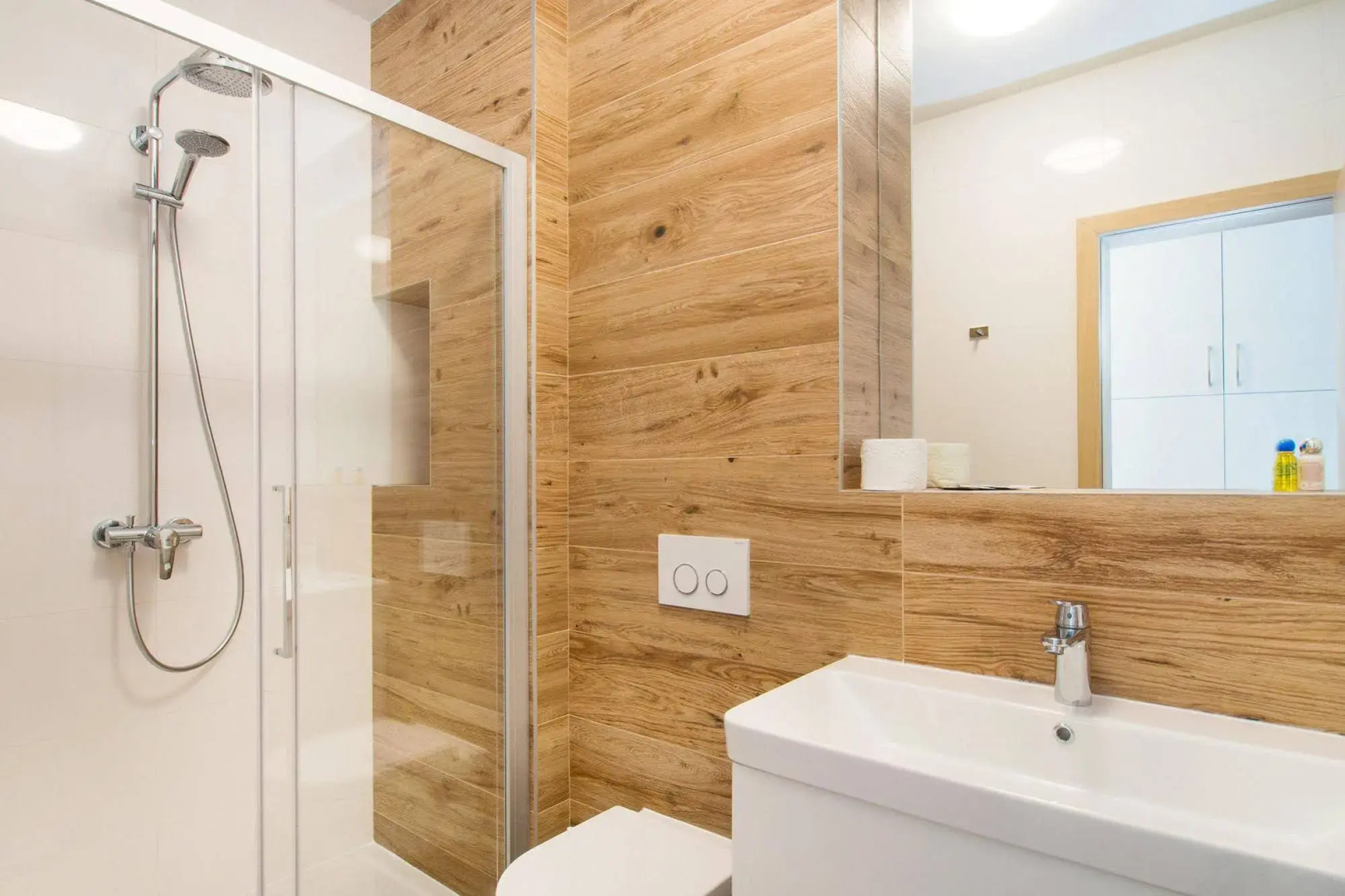 Beachfront Villa Mediteran