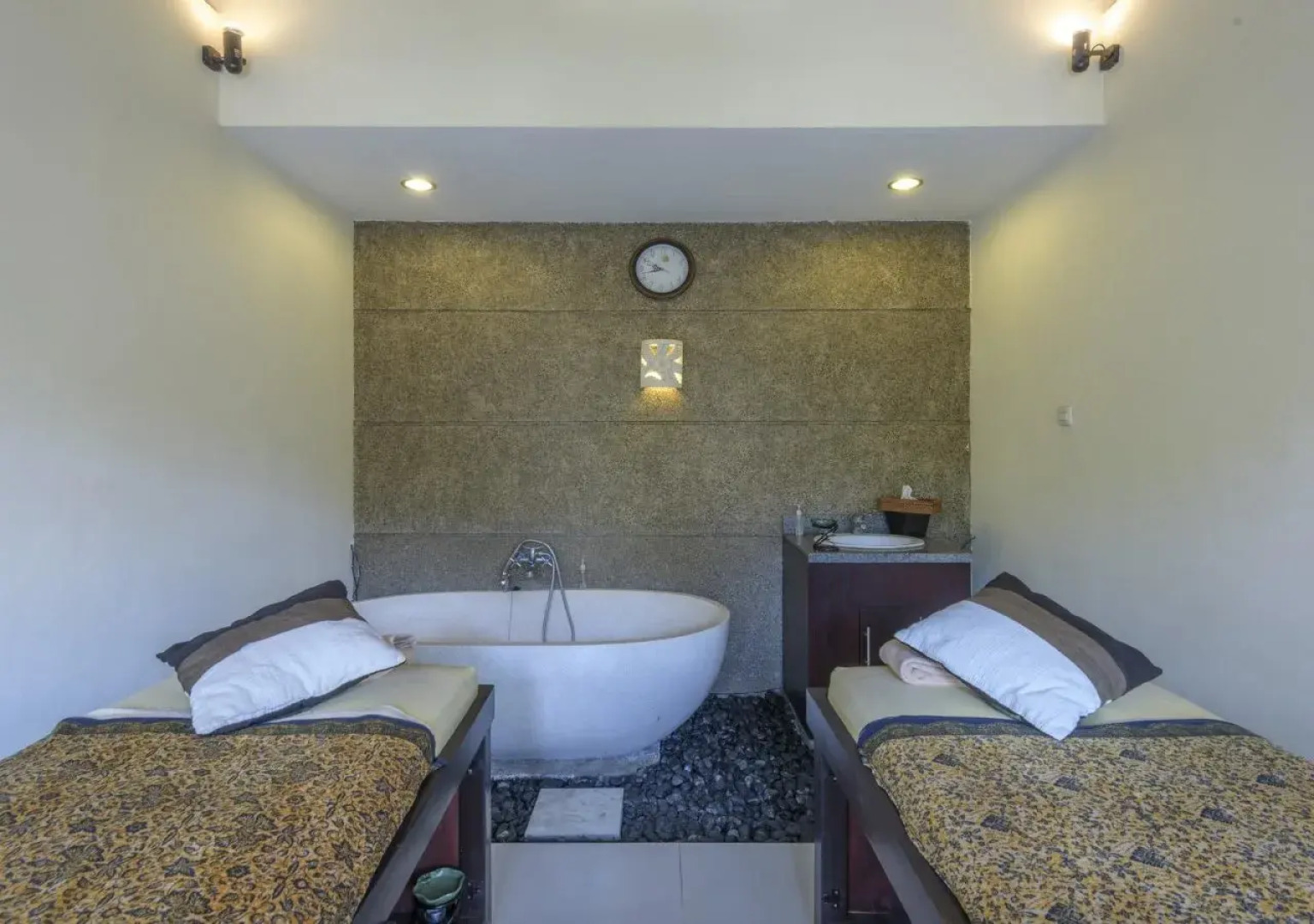 Bali Rich Seminyak Villas