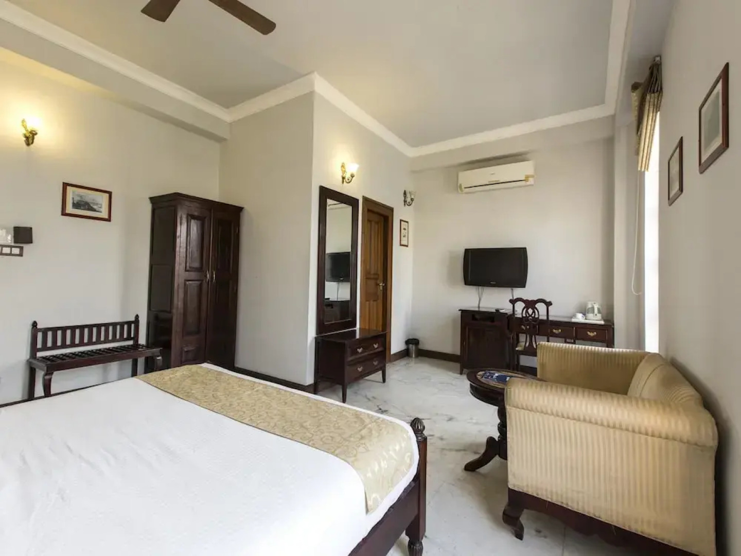 OYO 1211 Hotel Grand Horizon