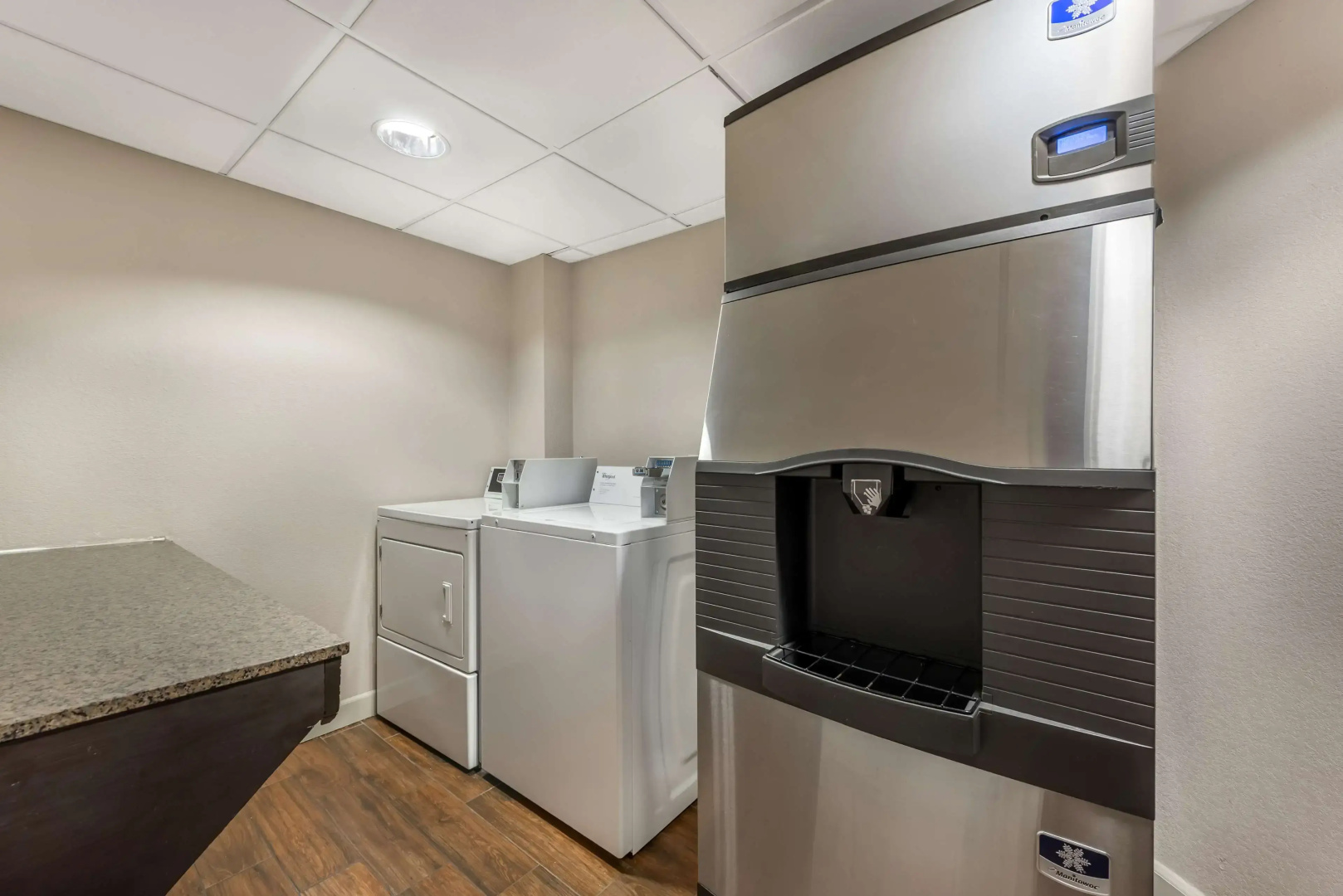 Best Western Plus Peak Vista Inn & Suites
