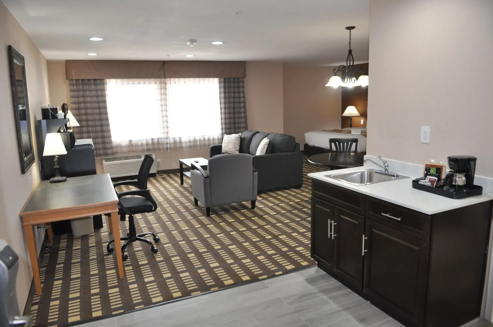 Quality Inn & Suites Plano East - Richardson