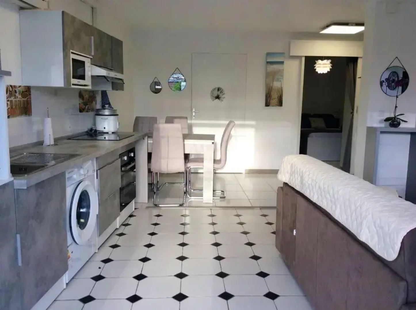 Maison d'une chambre avec vue sur la ville piscine partagee et jardin clos a Le Port