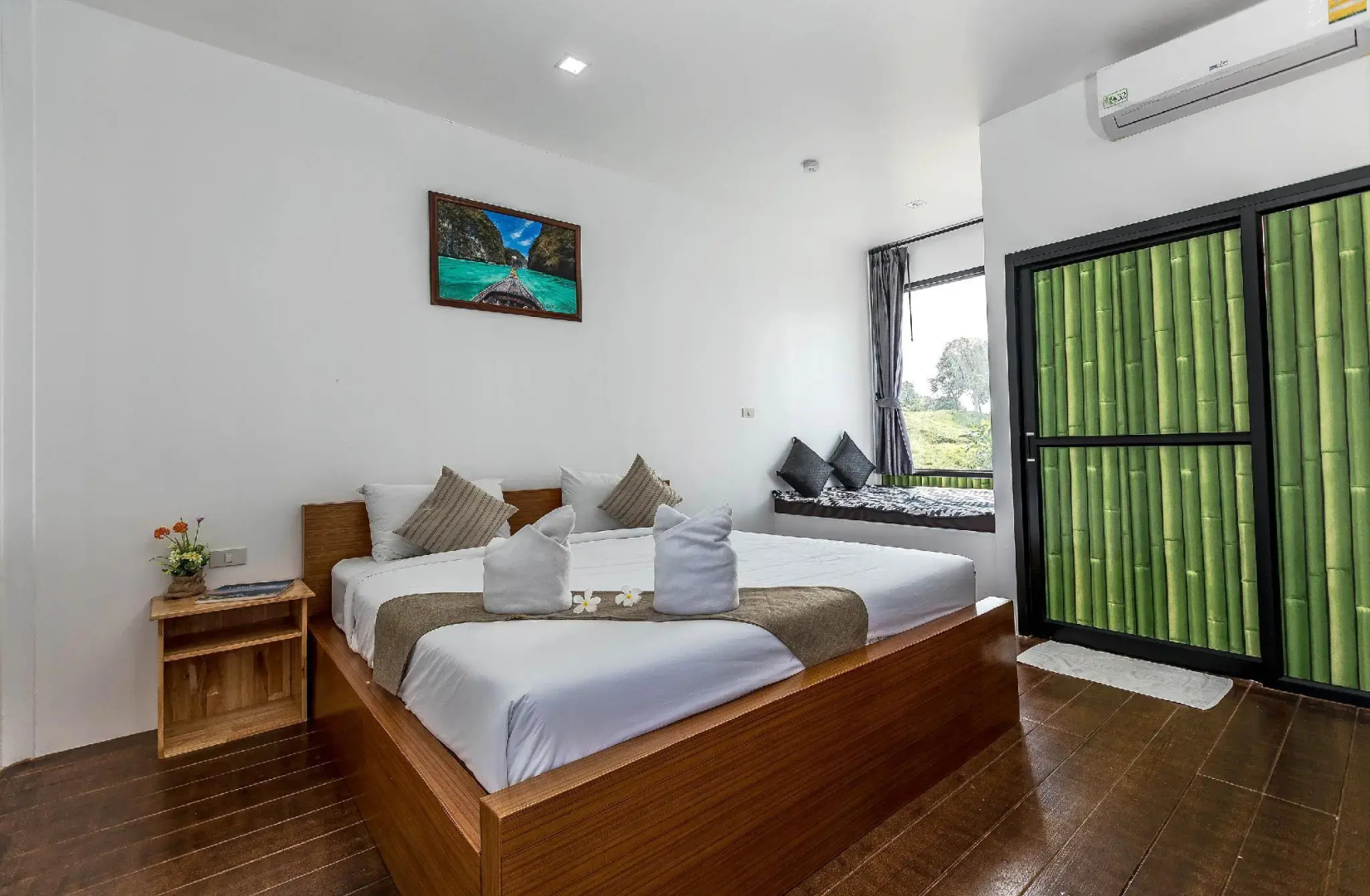 Phi Phi Chang Grand Resort & Spa