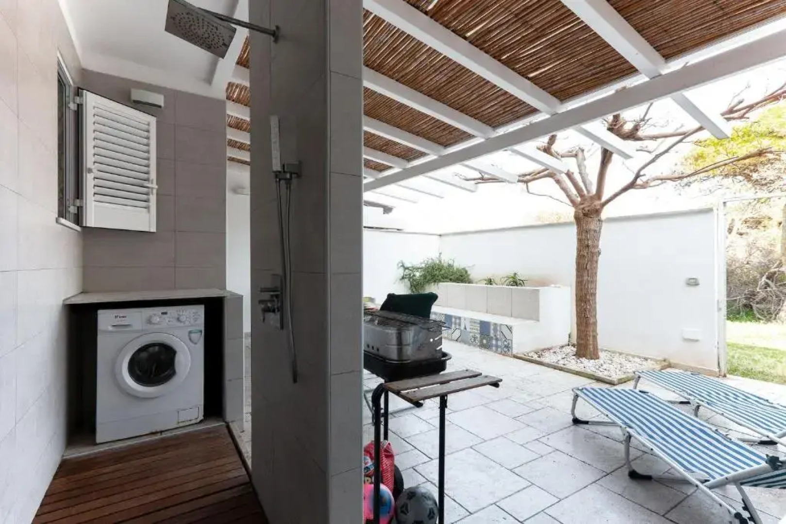 Comoda casa con accesso in spiaggia mare m126