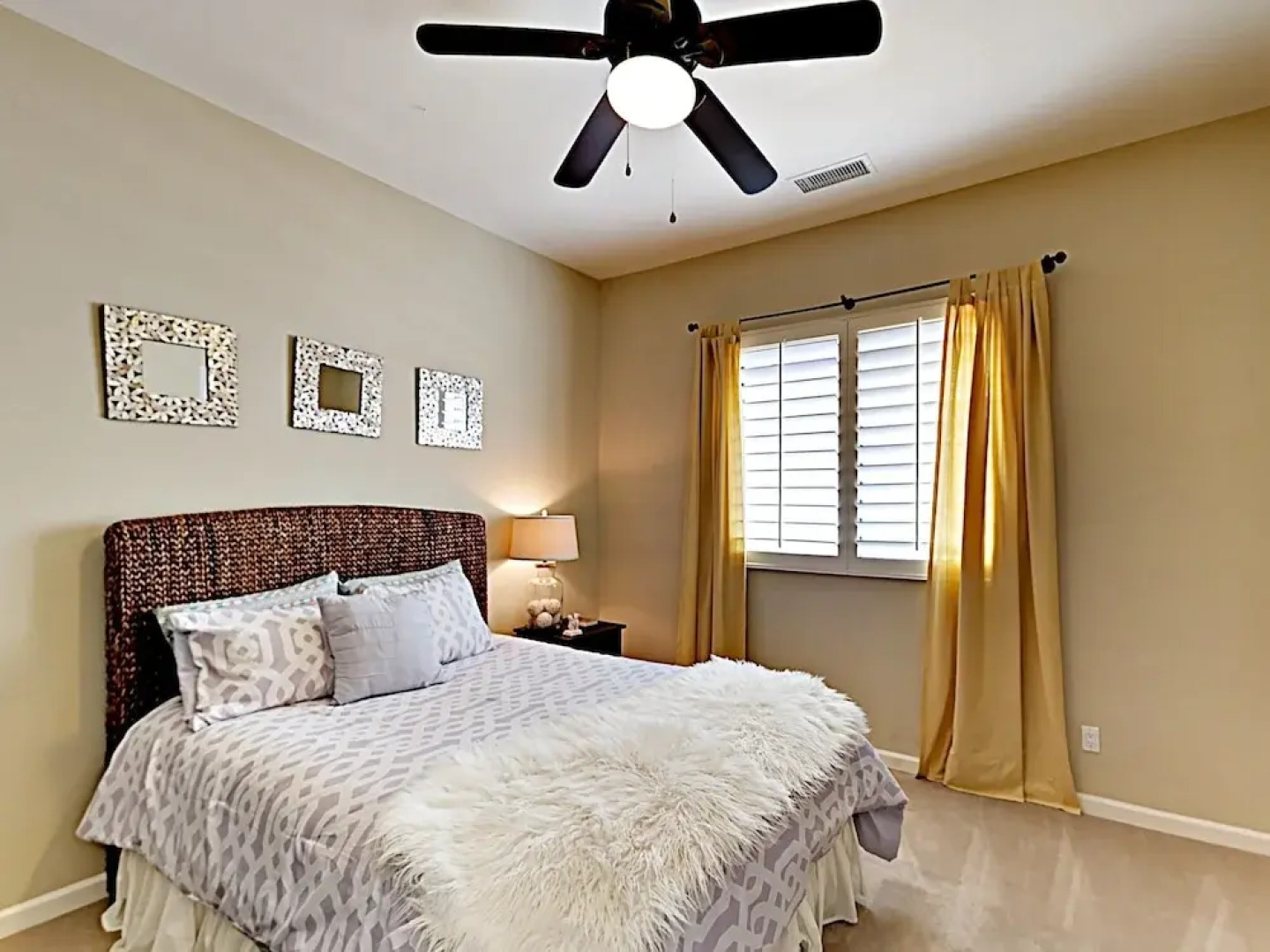 Mountain View La Quinta Stunner by RedAwning