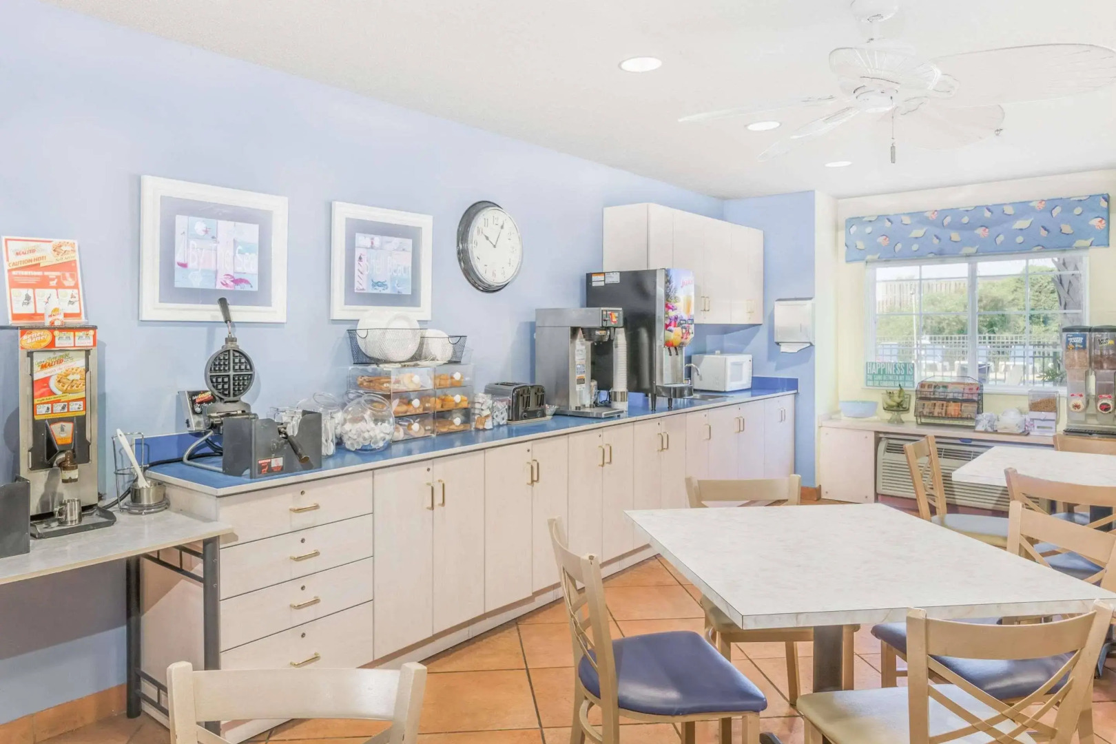 Microtel Inn & Suites by Wyndham Carolina Beach