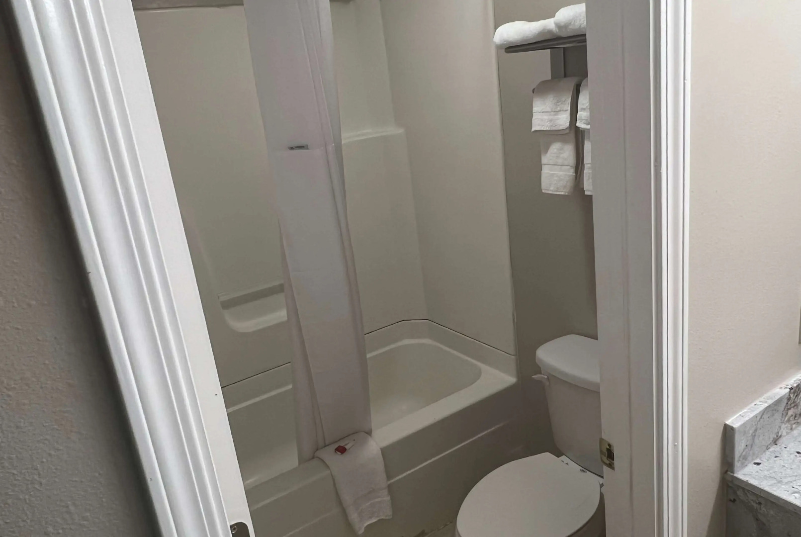 Super 8 by Wyndham Picayune