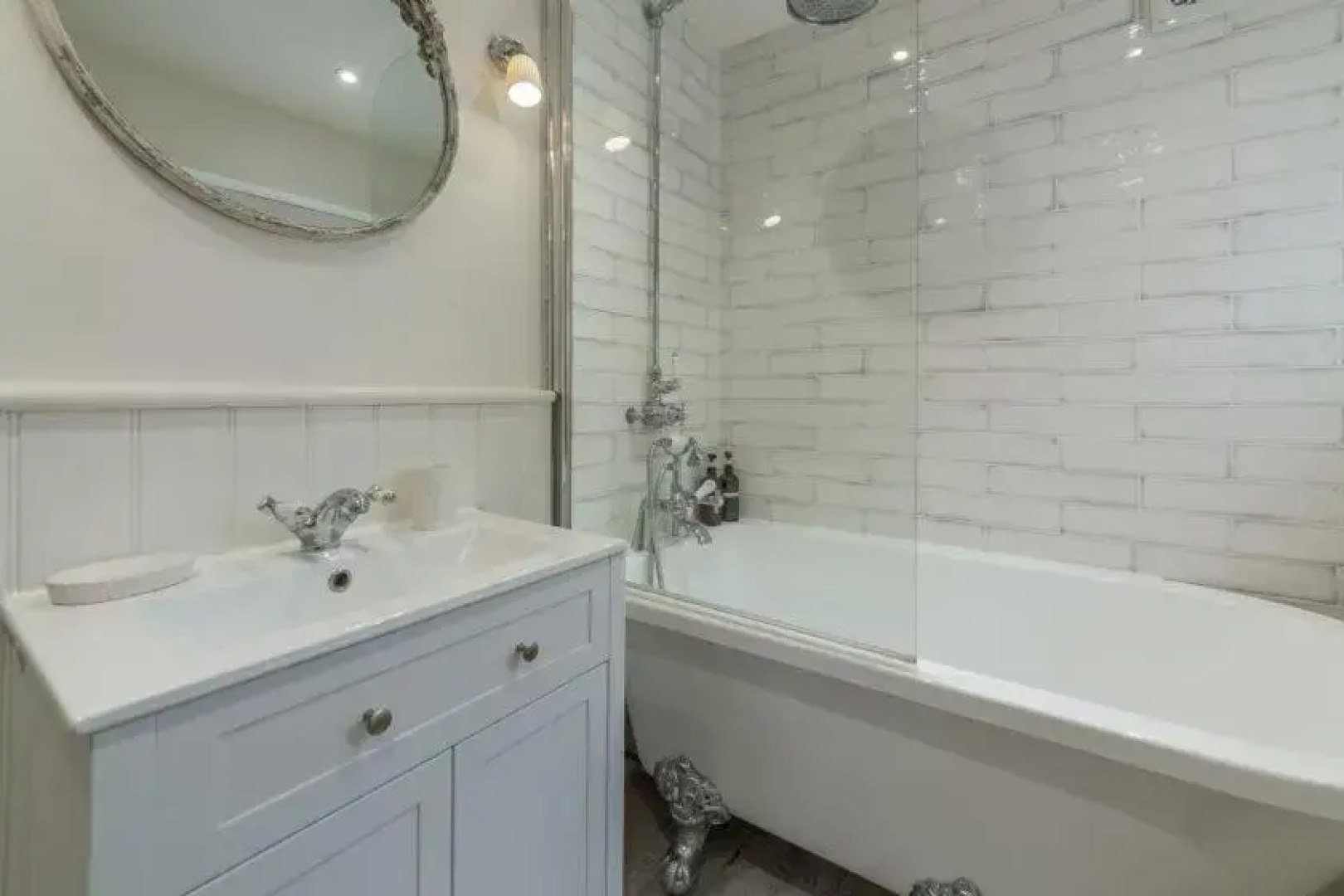 No33 Seagull Cottage