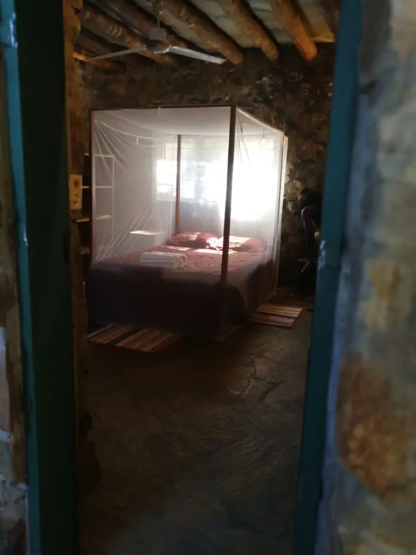 6 Bedroom Castle Siavonga min Four Guests