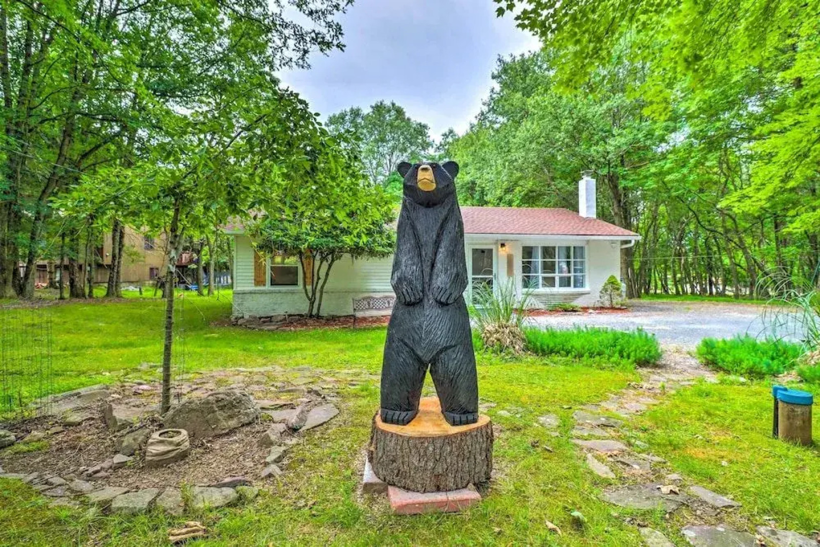 Albrightsville Retreat: Walk to Community Lake!