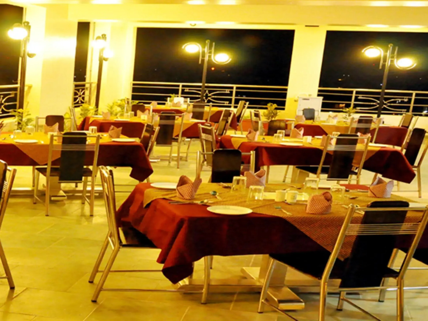 Hotel Arasan Sapthagiri