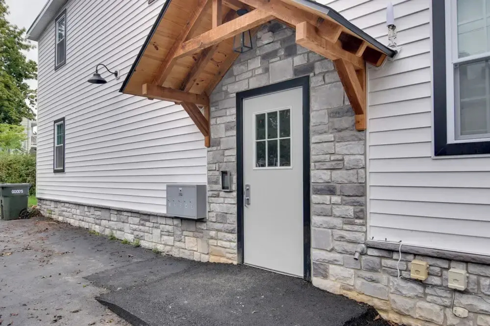 Walk to Lititz Springs Park: Dtwn Apt!