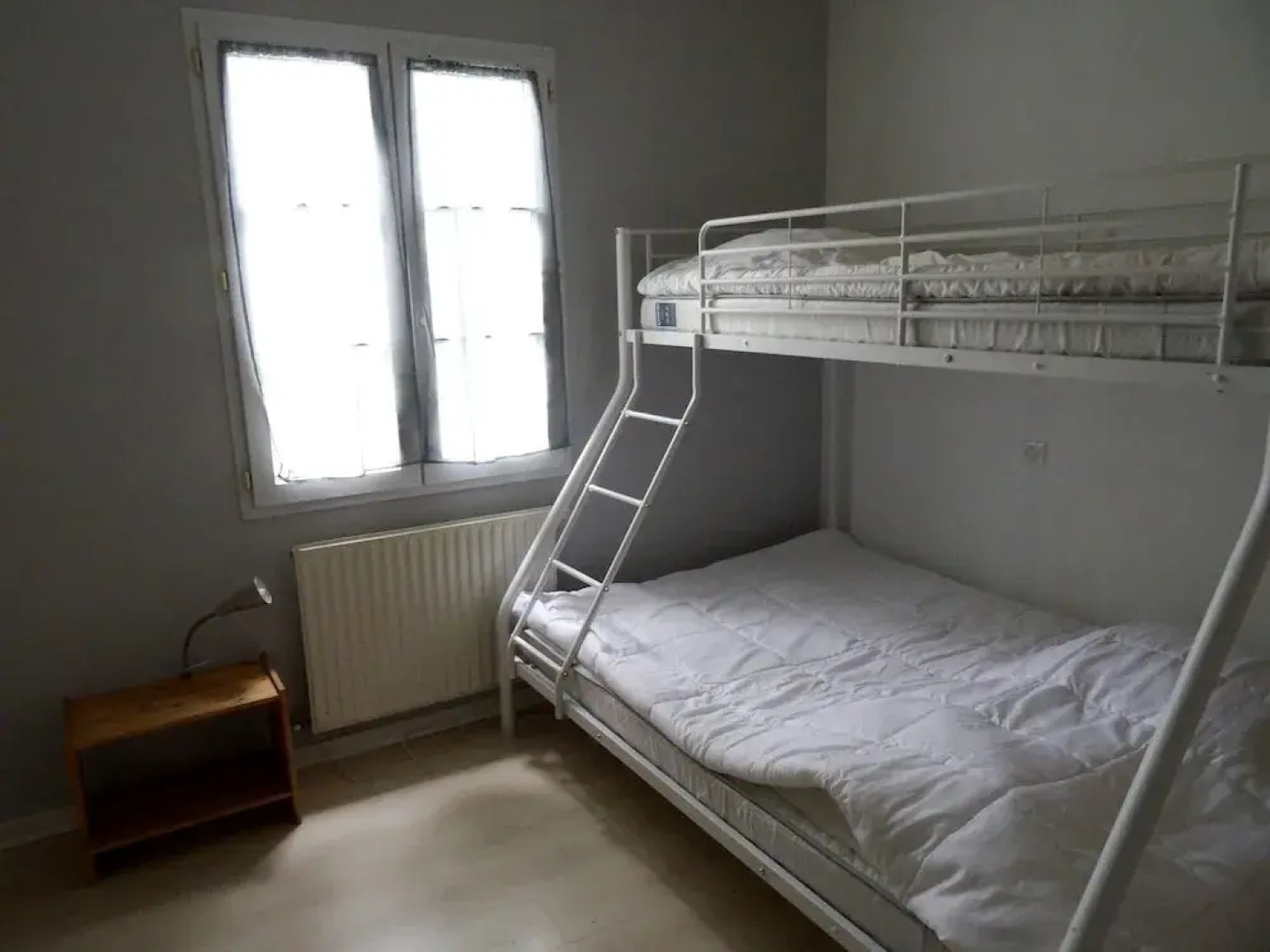 House With 4 Bedrooms in Rochefort, With Enclosed Garden and Wifi