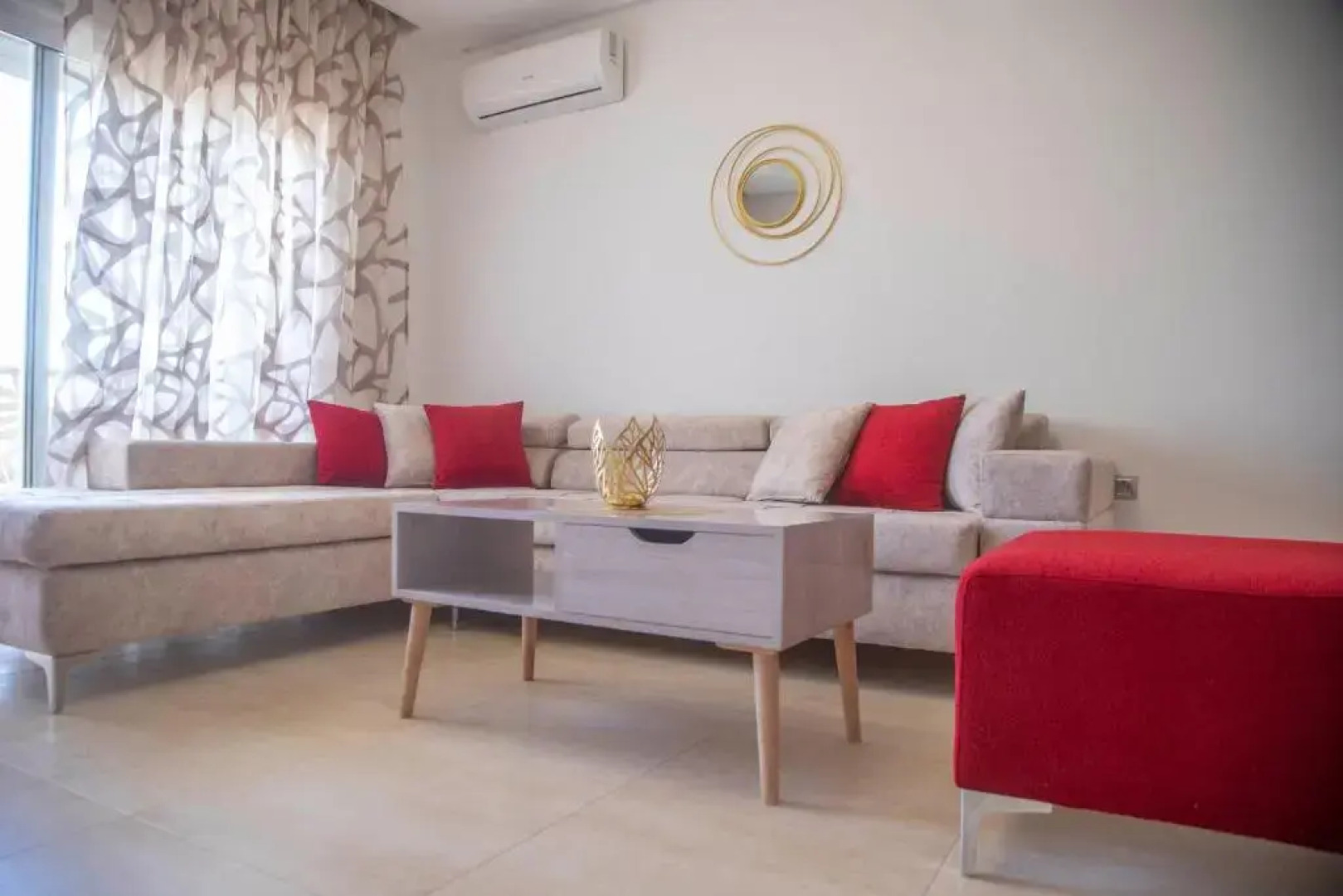 Un luxueux appartement S+1 richement meublé