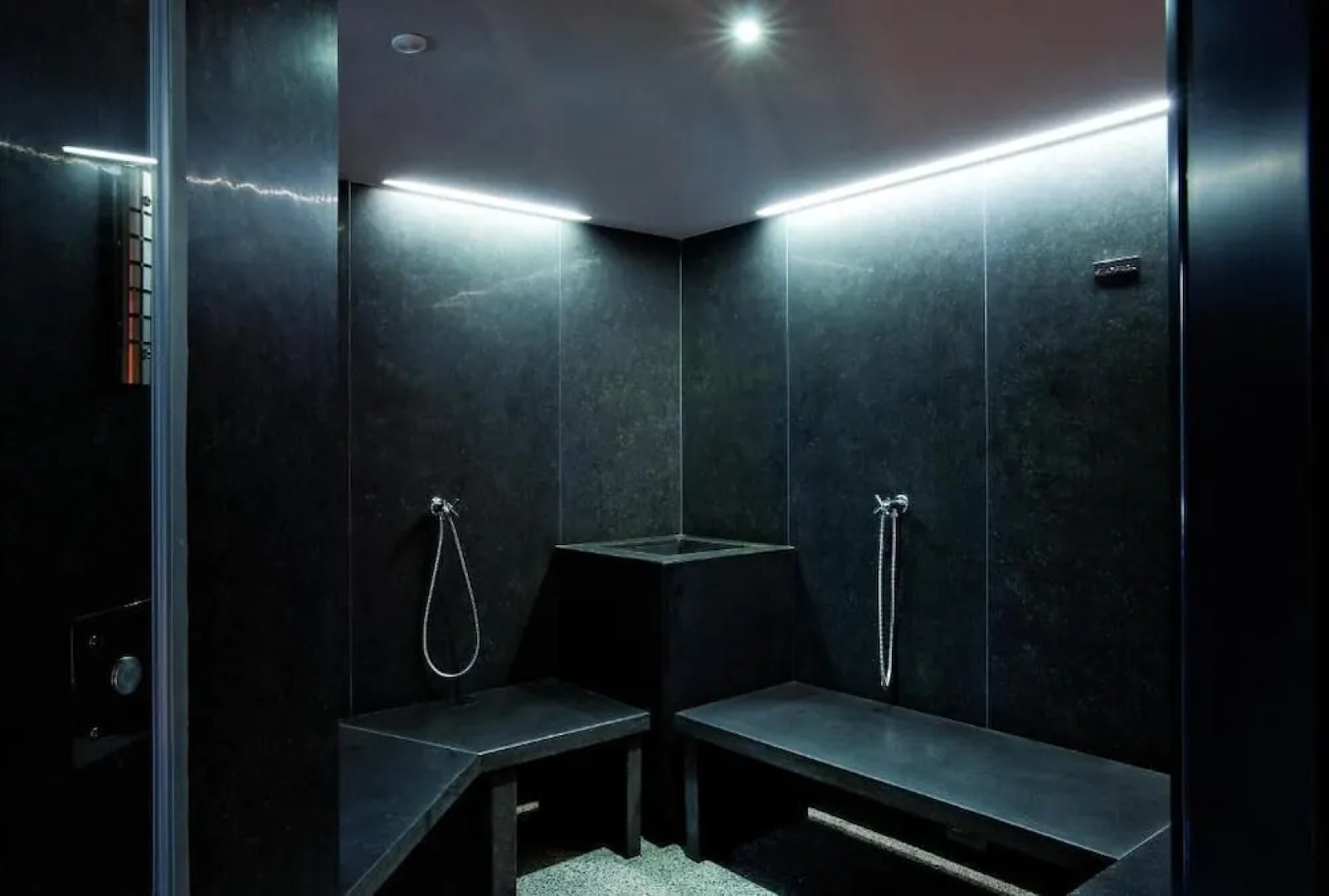 Areadocks Boutique Hotel